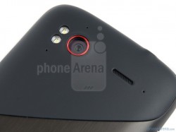 HTC-Sensation-XE-Review-Design-09