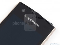 Sony-Ericsson-Xperia-ray-Review-Design-14